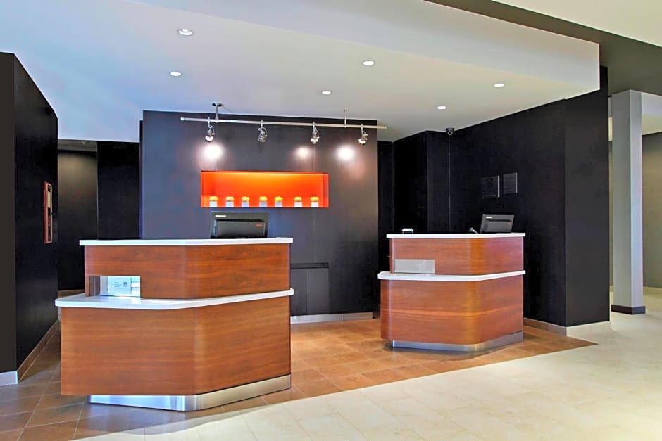 Courtyard by Marriott Victoria