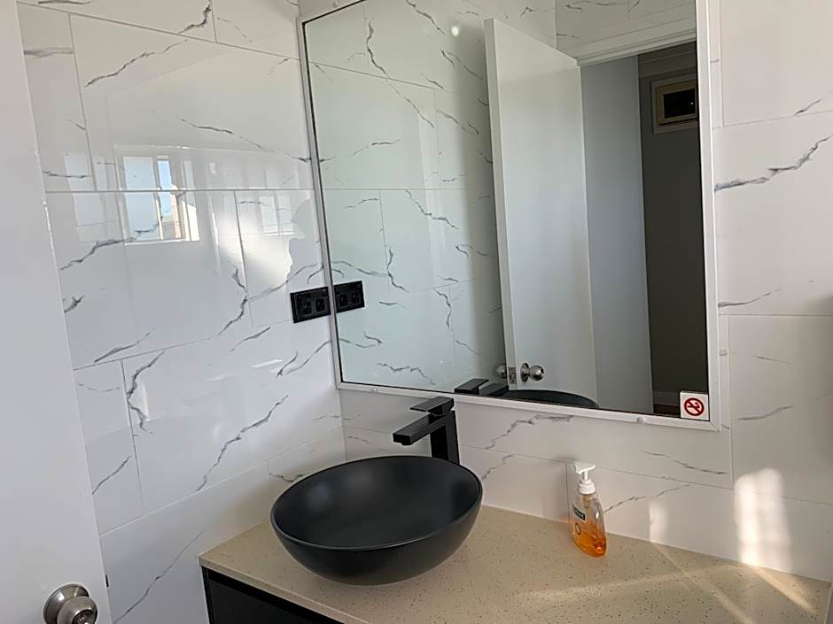 Branxton House Motel