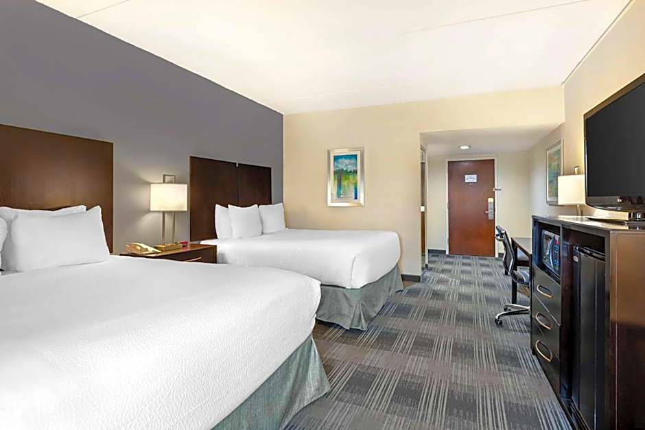 Best Western Hartford Hotel & Suites