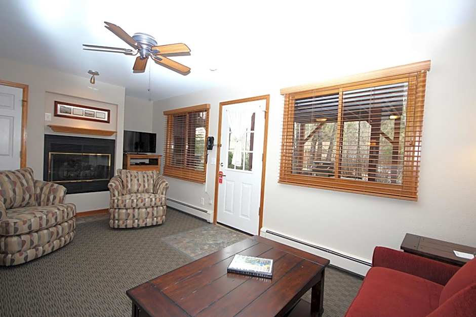 Streamside on Fall River