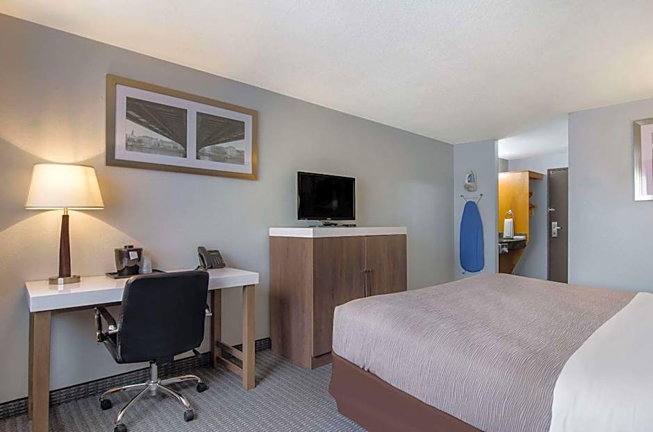 Quality Inn & Suites