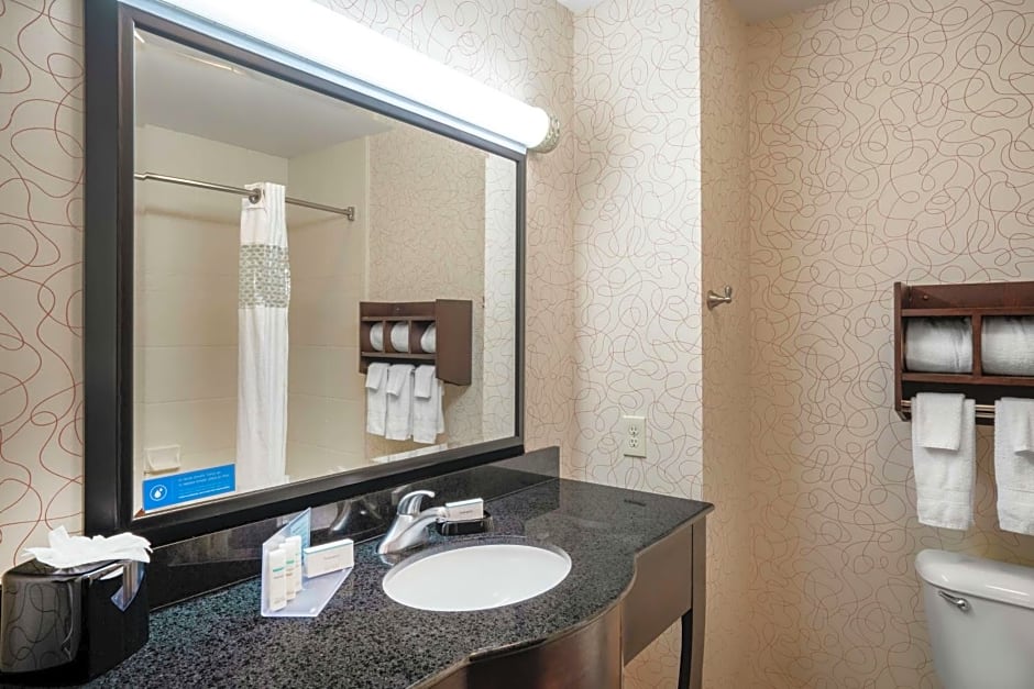 Hampton Inn By Hilton Richmond - Airport