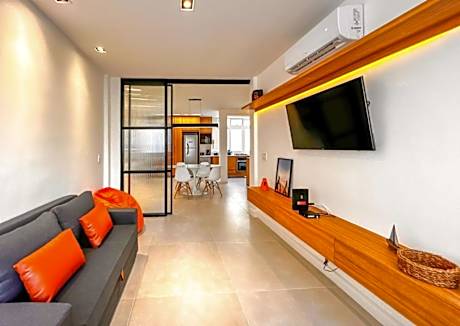 Otimo apto a 350m da praia de Copacabana RJ