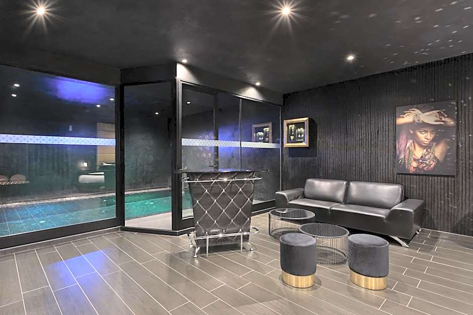 Photo 1 of 7 of Superior Suite