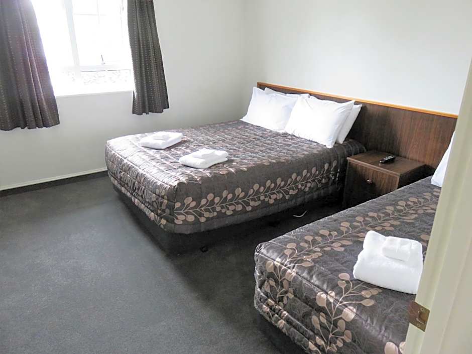 Admirals Motor Lodge