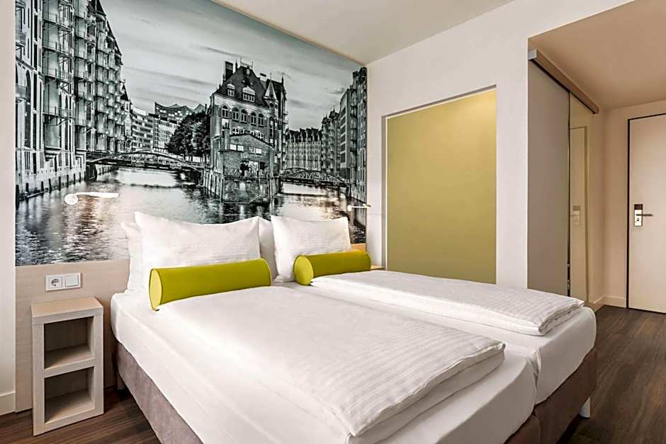 Super 8 by Wyndham Hamburg Mitte