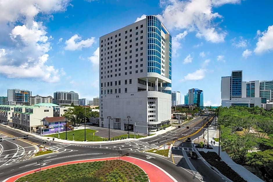 Embassy Suites By Hilton Sarasota