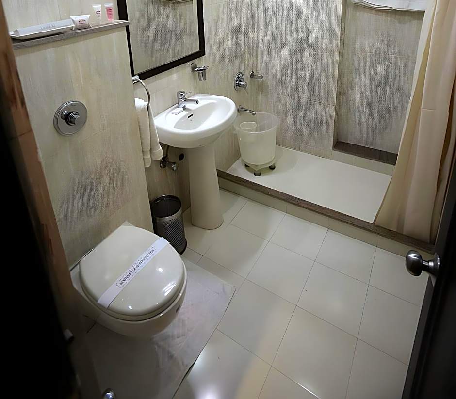 Hotel Sarovar Regency