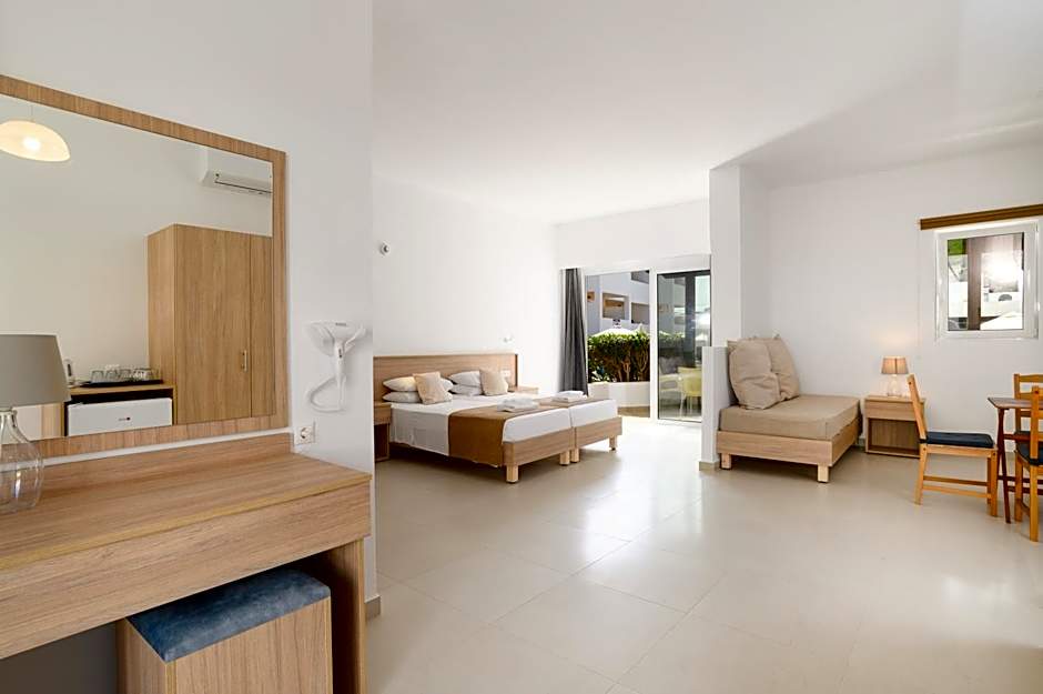 Matina Pefkos Aparthotel