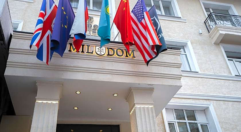 Mildom Hotel