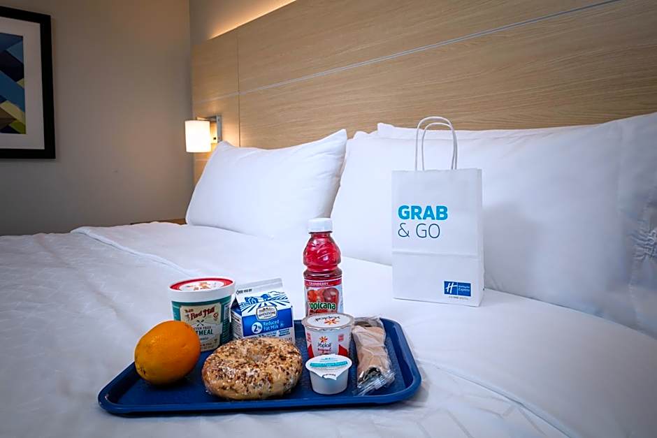 Holiday Inn Express & Suites Bend South By IHG