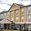 Dubuque Inn and Suites