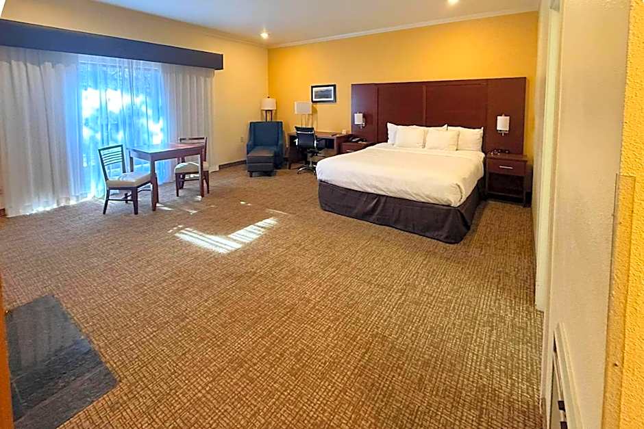Comfort Inn Monterey Peninsula Airport