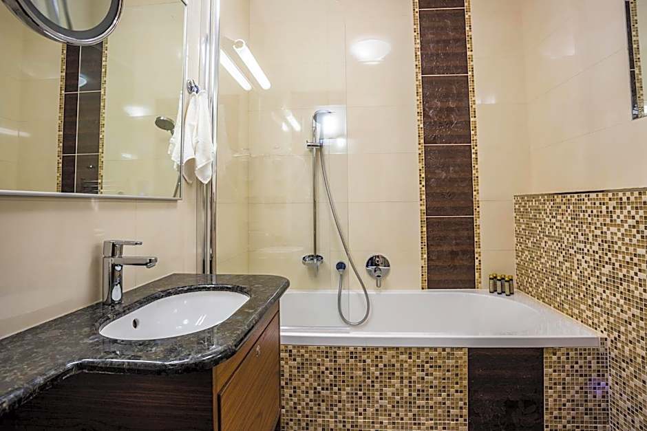 WELLNESS HOTEL LÖWE