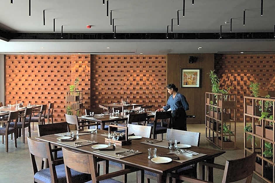 Five Petals Hotel & Banquets