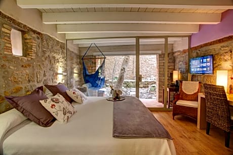 Deluxe Double Room with Private Garden