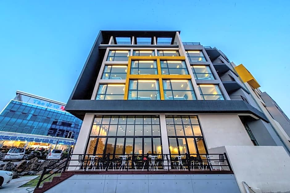 Sunrise Hotel Jungmun