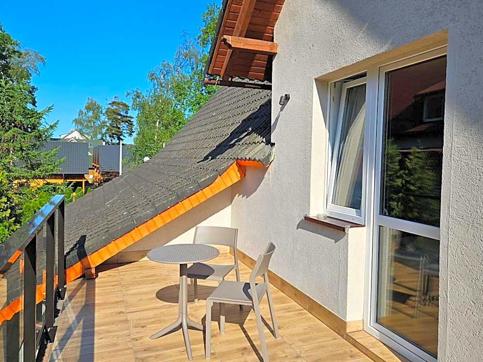 Angela Domki i Pokoje