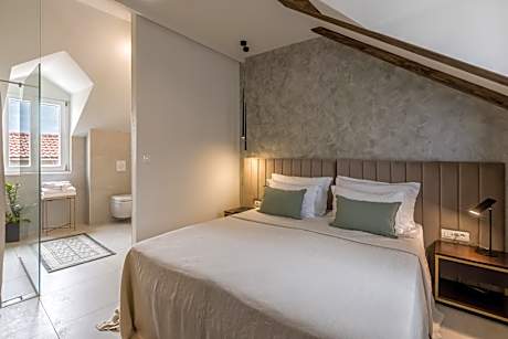 Penthouse Deluxe Room