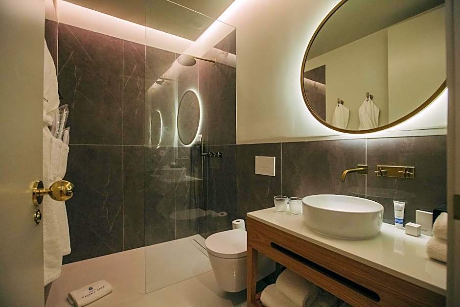 Torel 1884 Suites & Apartments