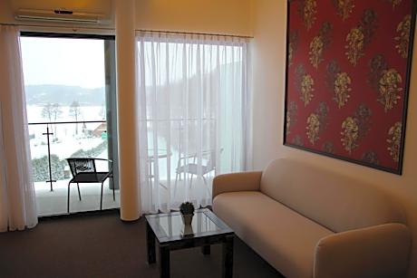 Deluxe Double Room with Spa Access