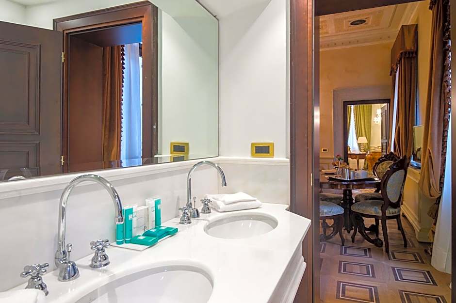 Hotel Nani Mocenigo Palace