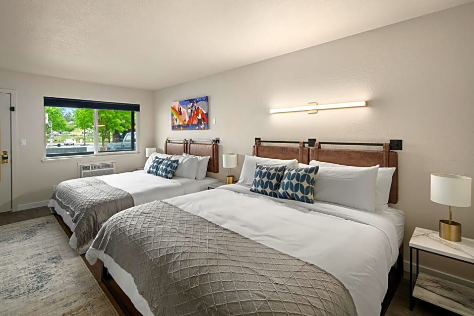 Hotel McCoy Pullman