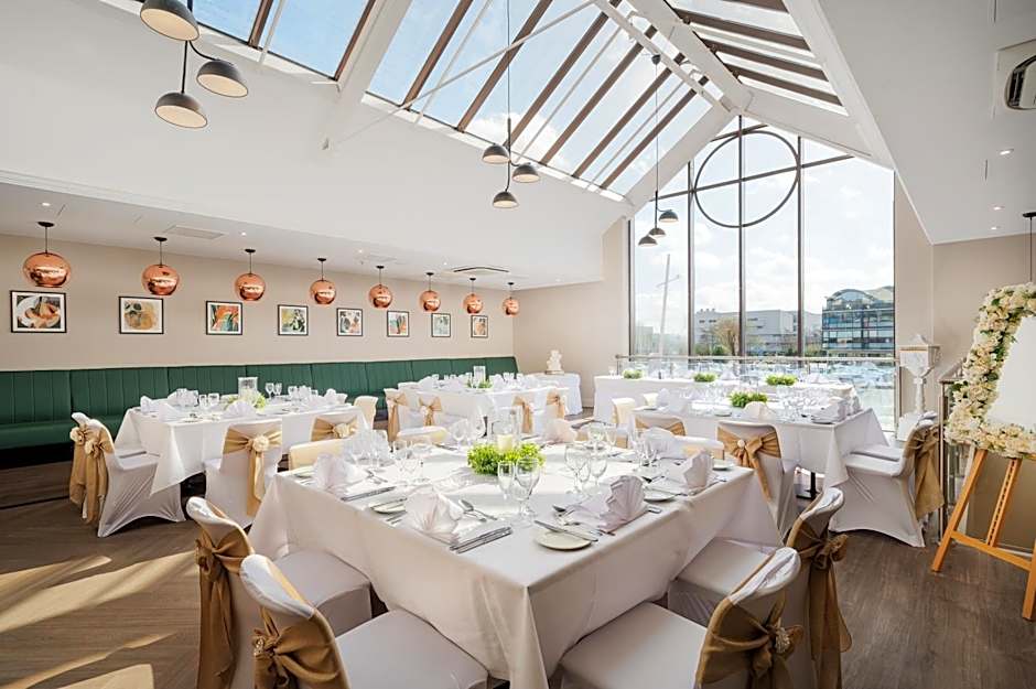 Holiday Inn Lincoln By IHG