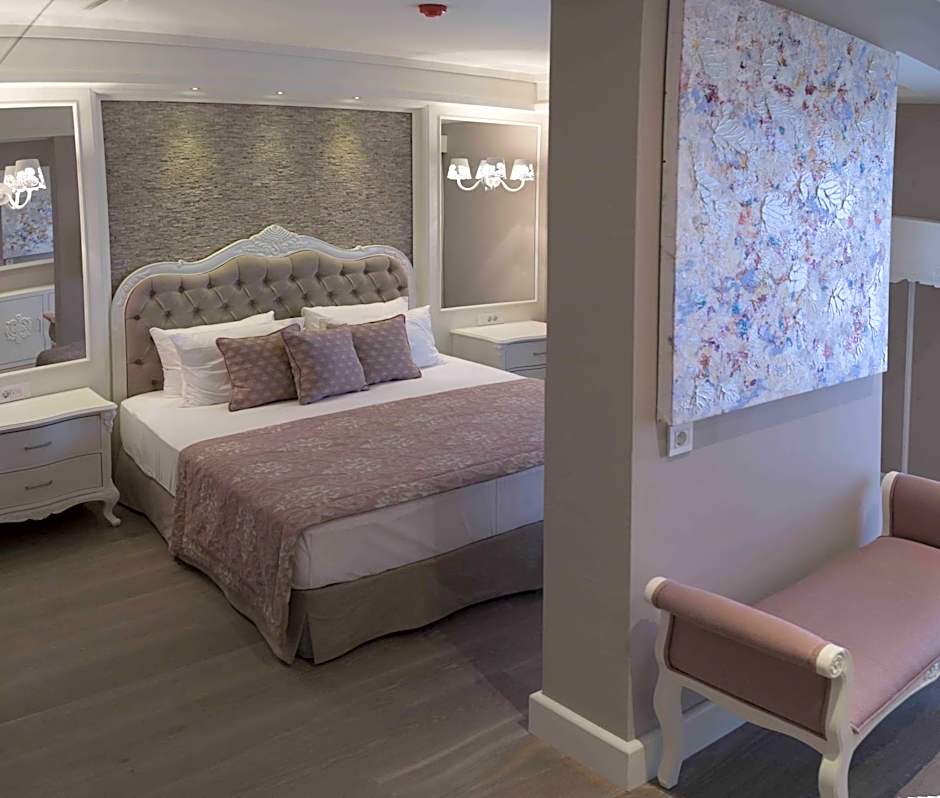 Ena Boutique Hotel & Residences