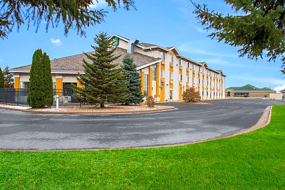 Quality Inn & Suites Menomonie