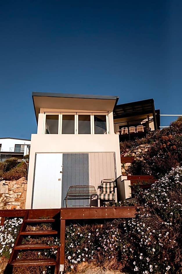 Beachfront Paradise in Opossum Bay