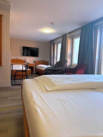 Quadruple Room with Private Bathroom