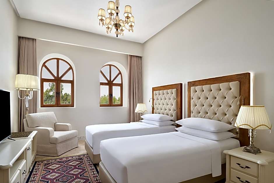 Al Samriya, Autograph Collection