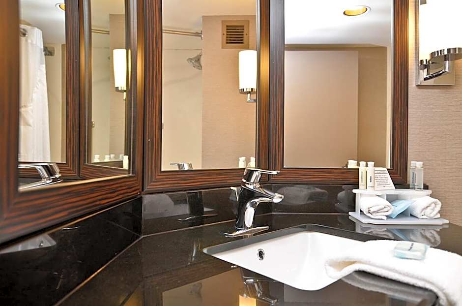 Holiday Inn Express Burlington By IHG