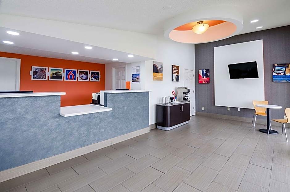 Motel 6-Troutville, VA