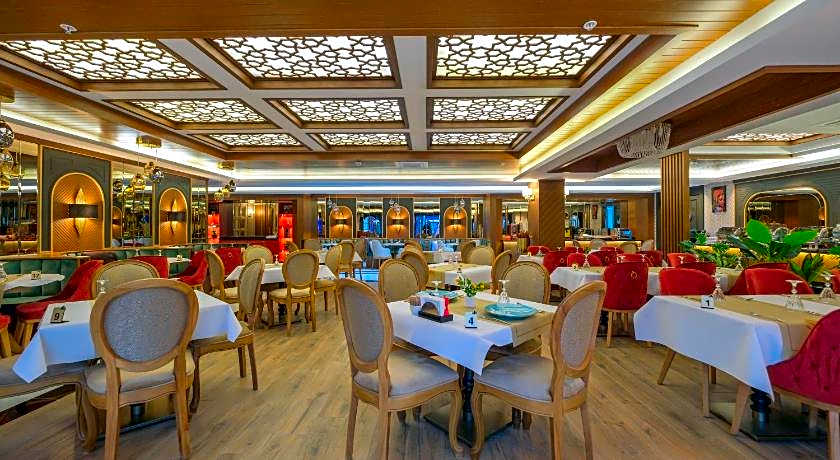 Elysium Deluxe Suites 