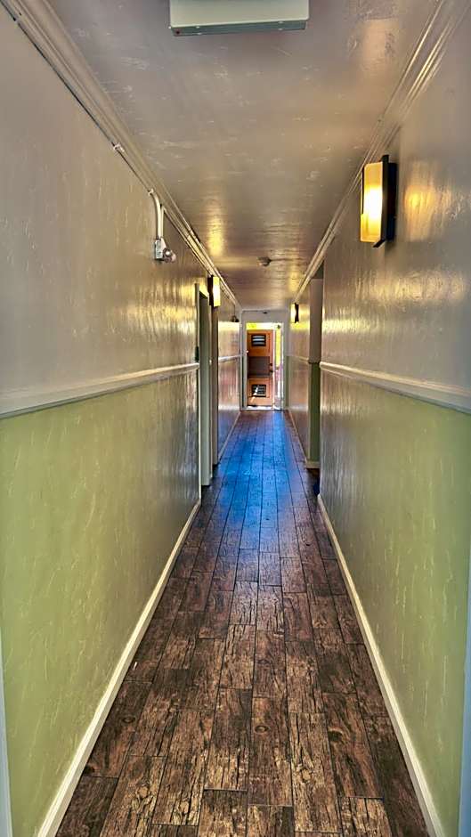 Marina Village Inn
