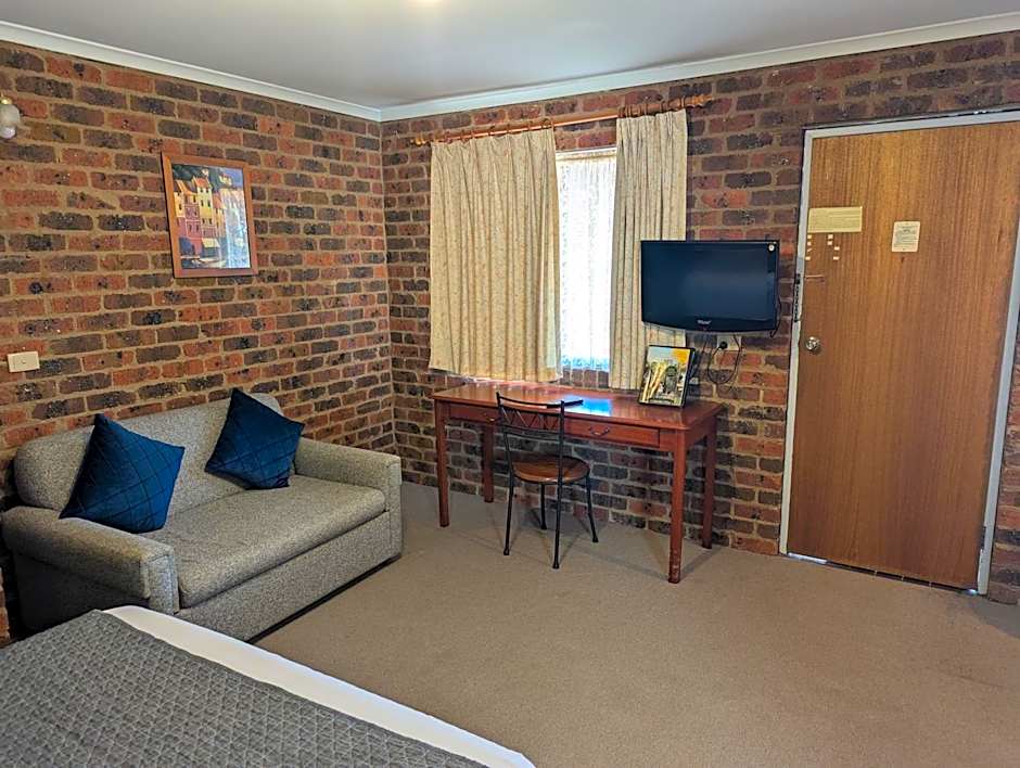 Barham Colonial Motel