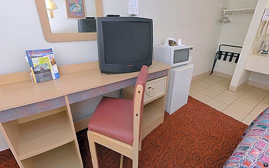 Americas Best Value Inn - Lincoln
