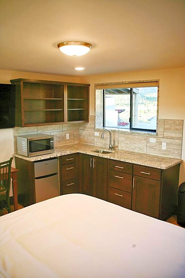 Iron Springs Luxury Lodge & Spa