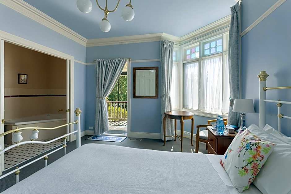 Bethany Manor Bed & Breakfast