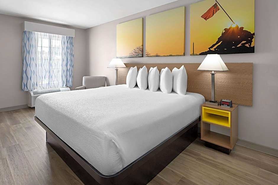 Days Inn by Wyndham Americus