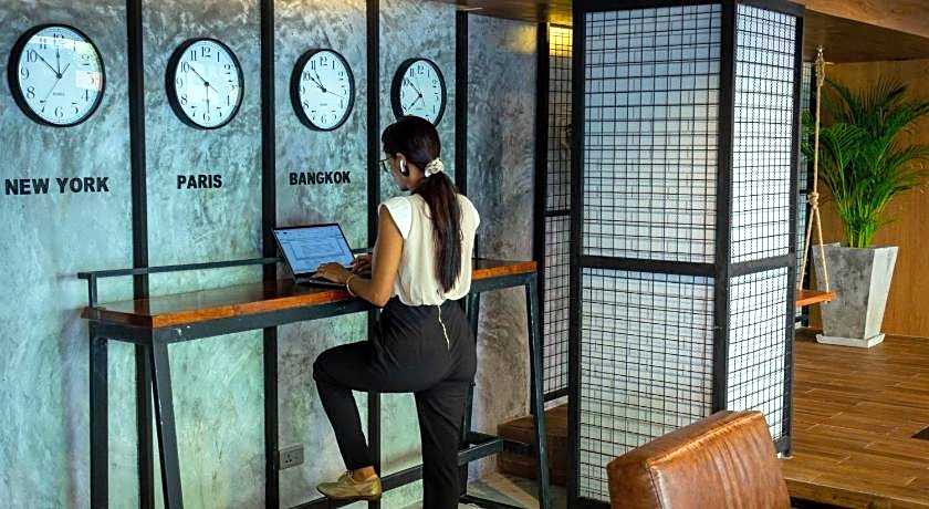 BE Baan Paradise Hotel