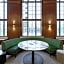 Hotel Fort Des Moines, Curio Collection by Hilton