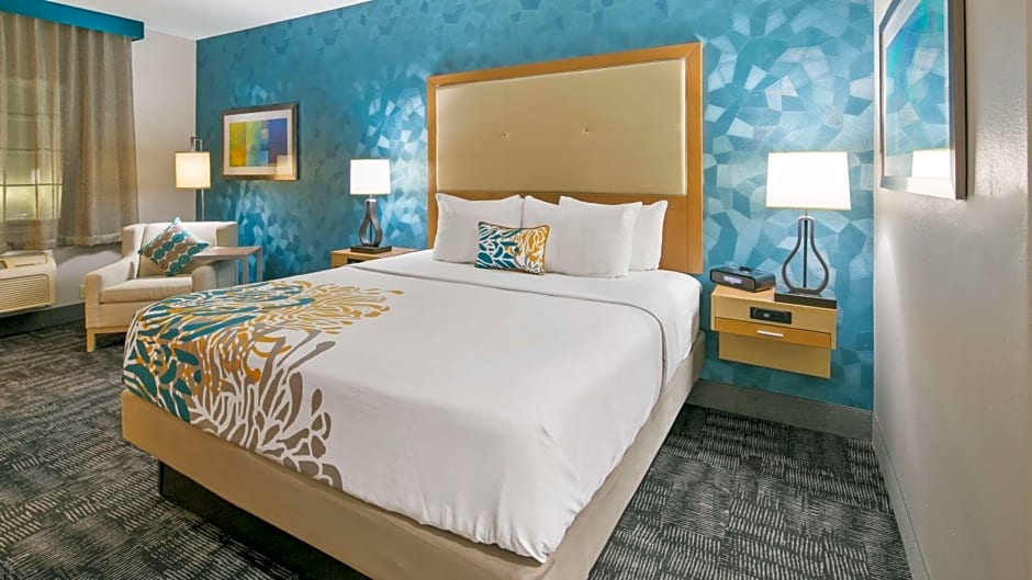 Best Western Plus Houston Atascocita Inn & Suites