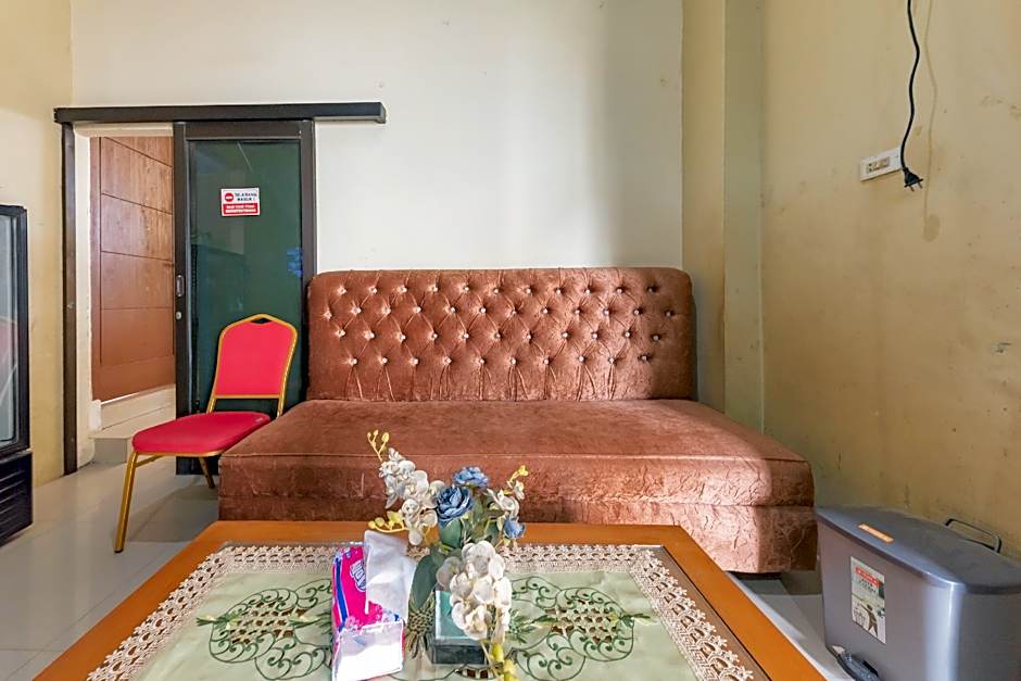 RedDoorz near Mall Boemi Kedaton 2 Lampung