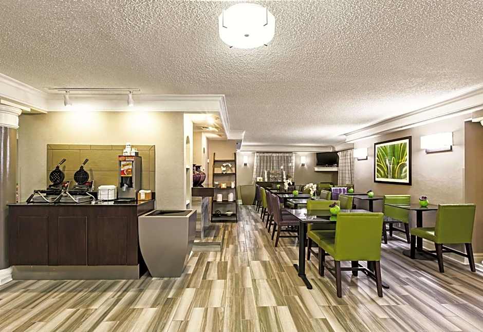 La Quinta Inn & Suites by Wyndham Midland