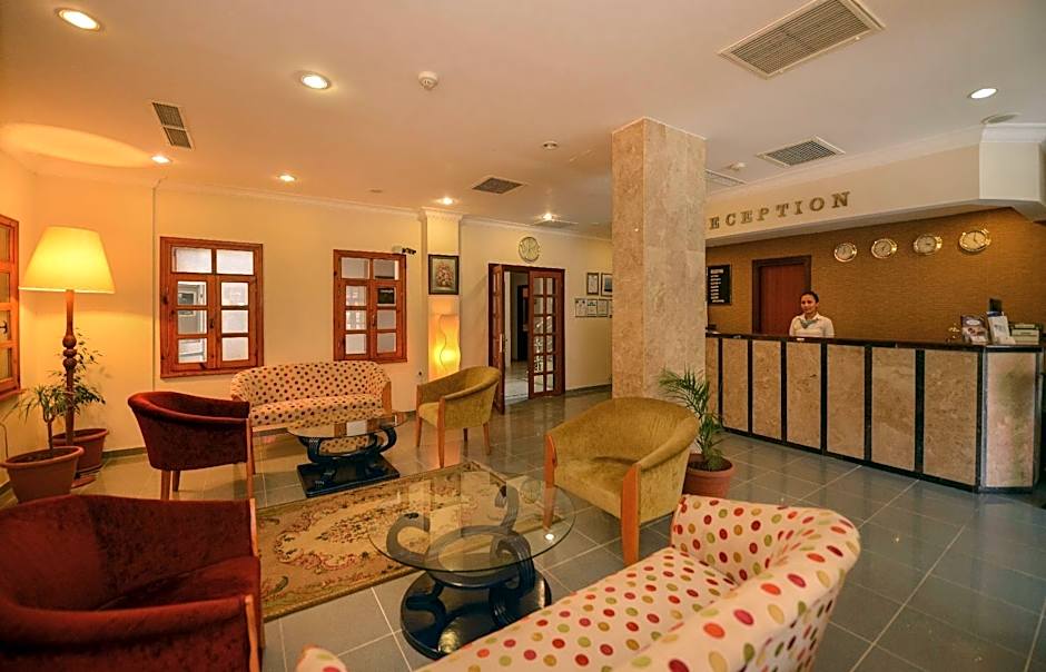 Perdikia Beach Hotel