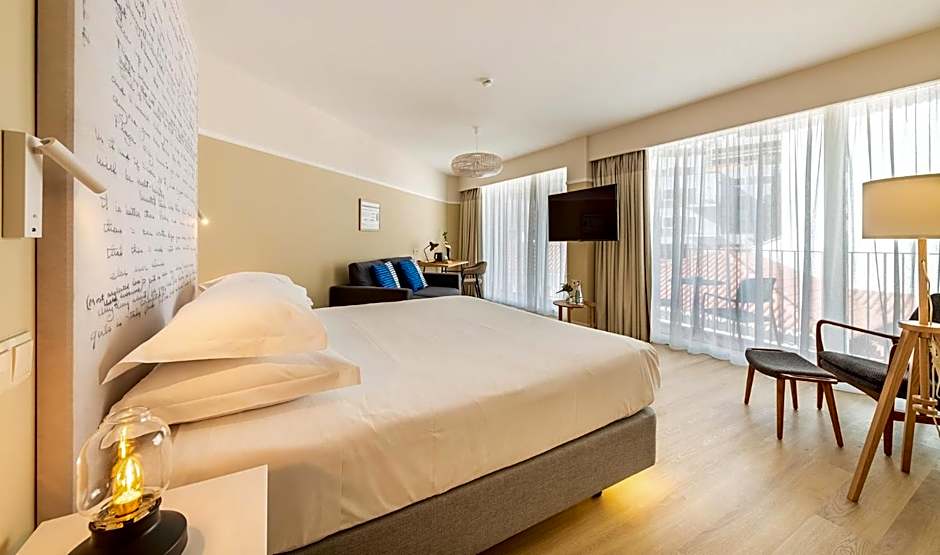 Pestana Fisherman Village