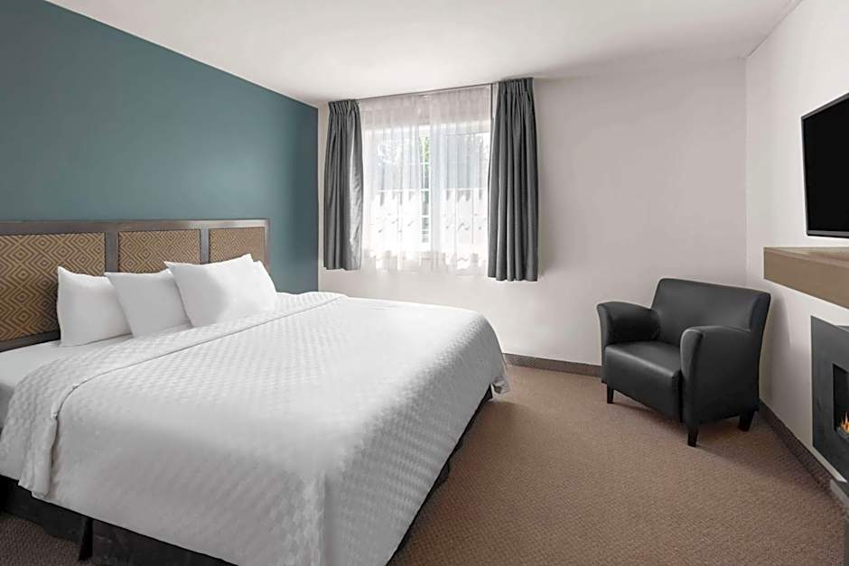 Travelodge by Wyndham Roberval